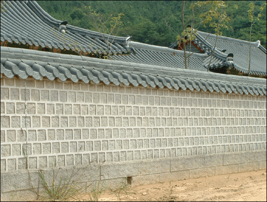 M-131 A 전통담장무늬